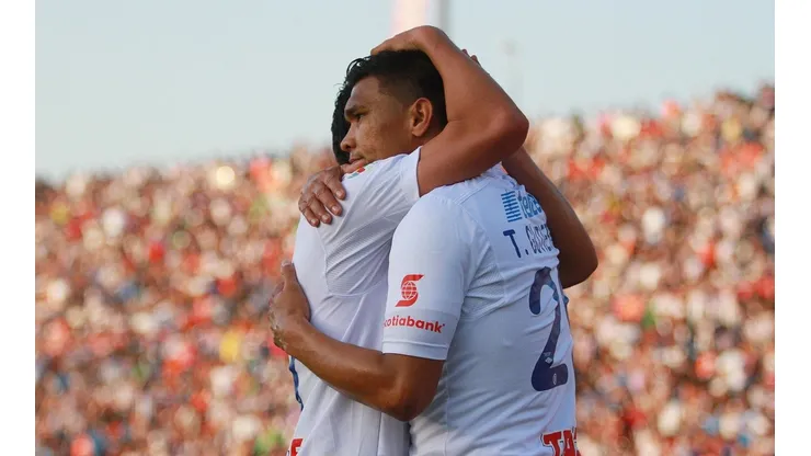 Teo Gutiérrez realiza gran donación a Rosario Central para alimentar niños