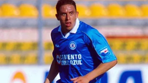 La Vitola en un partido con Cruz Azul