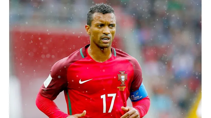 Nani en un partido con la selección de Portugal