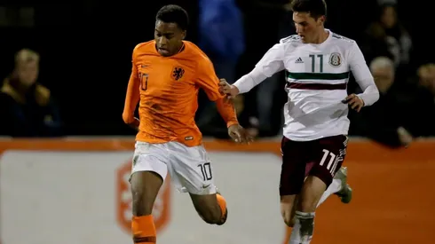 Giménez en un torneo Sub-20 ante el seleccionado de los Países Bajos