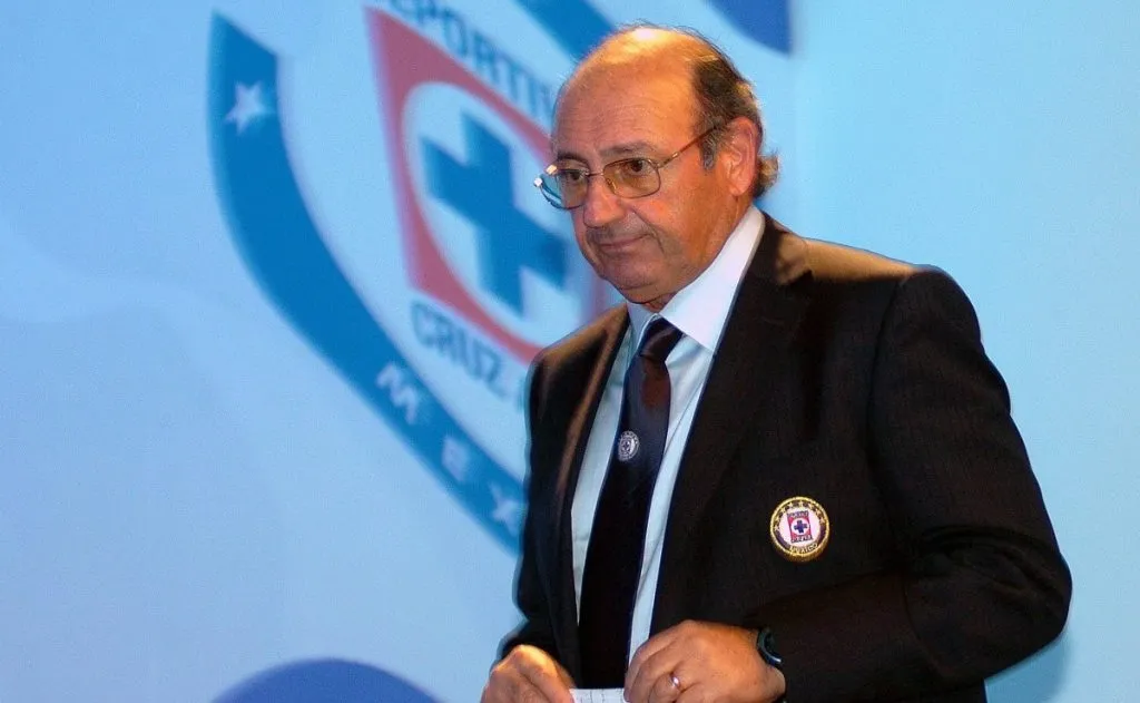 En 2008, Sergio Markarián decidió dar de baja a varias estrellas de Cruz Azul, entre ellos, Israel López. (JAMMEDIA)