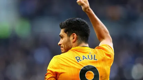 Raúl Giménez en el partido entre el Tottenham vs. Wolverhampton