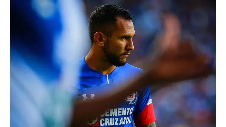Walter Montoya en un partido ante Pachuca en el Apertura 2018