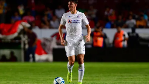 Lichnovsky desmiente tener ganas de salir de Cruz Azul para volver a Chile