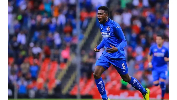 Borja celebra un tanto en la Concachampions en el duelo entre Cruz Azul vs. Portmore United