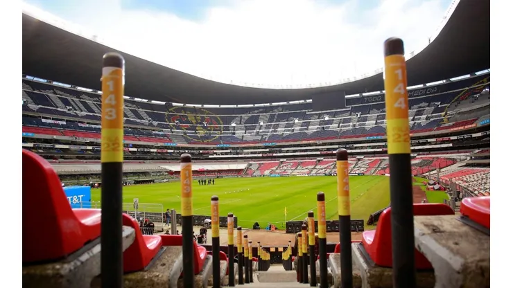 ¿Por qué la cancha del Azteca tiene marcas de NFL en el césped?