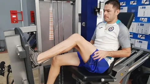 Aguilar avanza en su recuperación y ve más cerca su vuelta con Cruz Azul