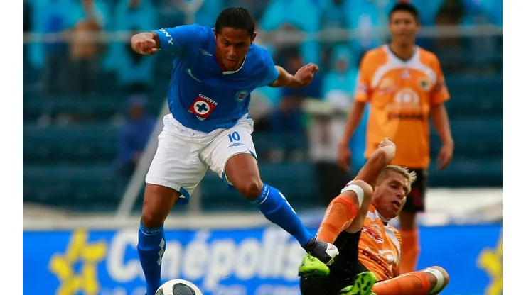 Ramón Núñez en un partido de Cruz Azul