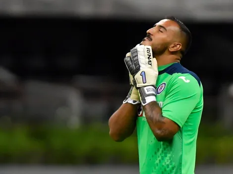 Allison no se libra de las críticas ni en el Día Internacional del Portero