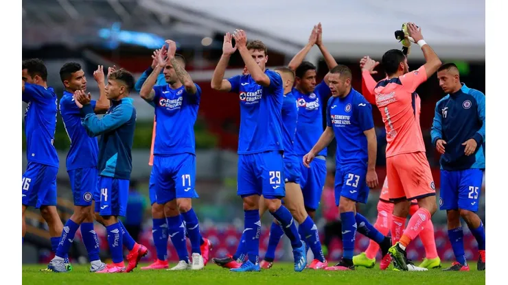 Plantel de Cruz Azul acepta baja en sus sueldos para ayudar en la crisis