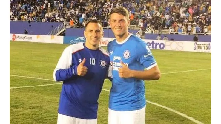 Chaco revela detalles inéditos del debut de Santi en Cruz Azul