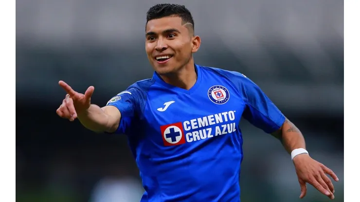 Orbelín Pineda muestra su felicidad en las redes