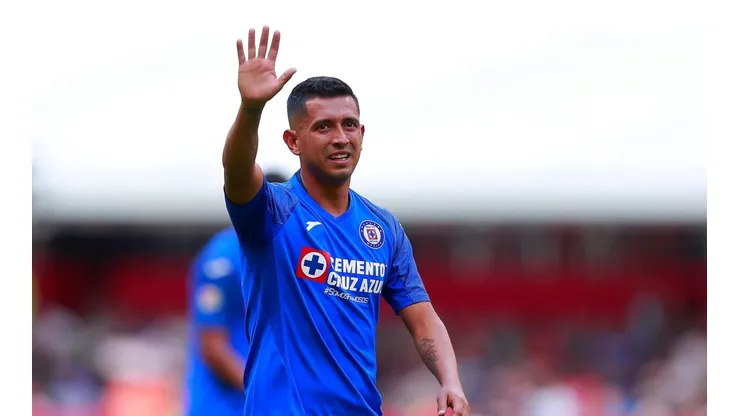 Elías Hernández en el duelo ante Pachuca del Clausura 2020