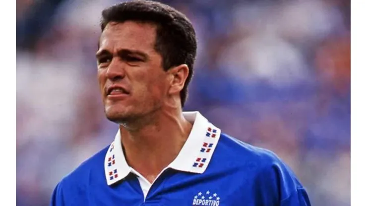 Carlos Hermosillo es el máximo anotador en la historia de Cruz Azul