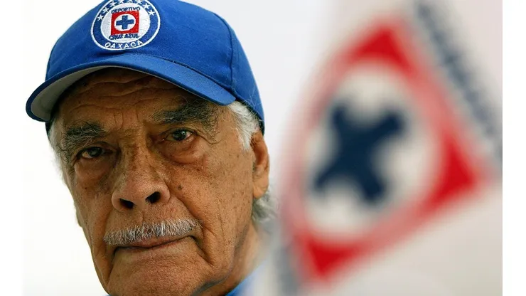 Ignacio Trelles siempre se mostró como un fiel aficionado de Cruz Azul.