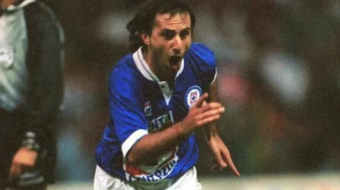 Diego Latorre tendrá una experiencia como DT en el fútbol amateur.