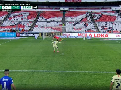 VIDEO: Chuy se viste de héroe y ataja un penal en el último minuto