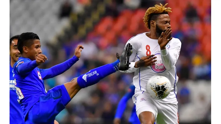 La serie entre Cruz Azul y LAFC tendrá que esperar 30 días