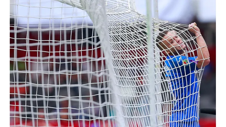 Jonathan Rodríguez en el duelo ante Xolos de la jornada 9 del Clausura 2020