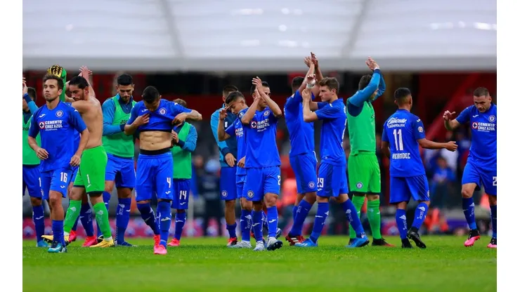 Plantel de Cruz Azul va con todo ante Chivas y se motiva en rrss