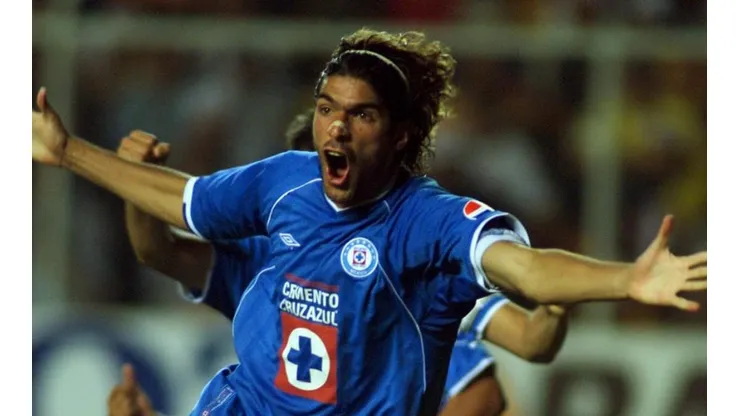 Loco Abreu pide que Billy deje Cruz Azul y que asuma Carlos Hermosillo
