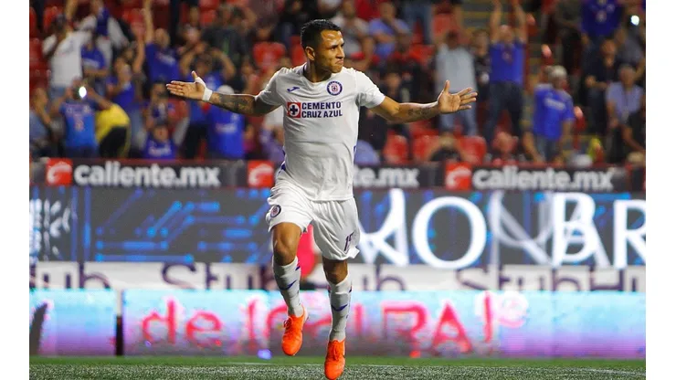 ¿Debe Yoshimar Yotún volver a ser titular por Cruz Azul ante Chivas?