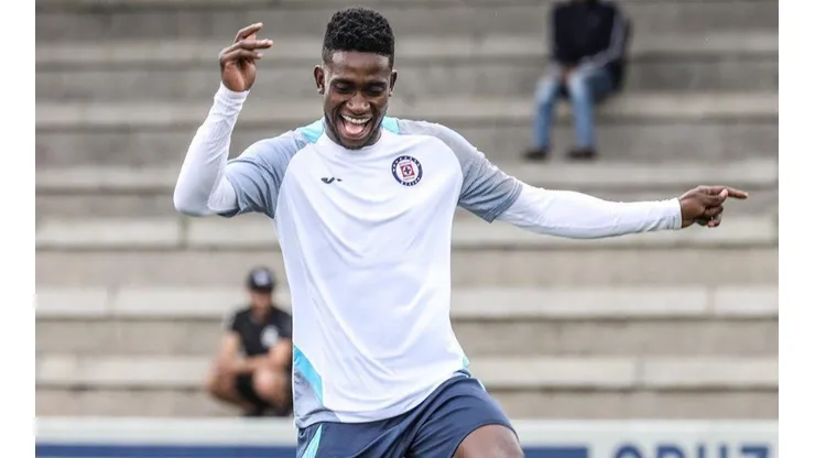 ¿Cuándo Jonathan Borja tendrá su visa de trabajo para poder jugar?