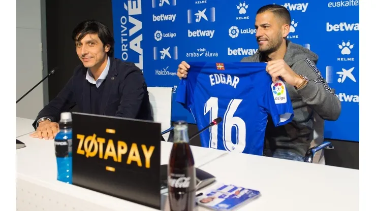 Édgar Méndez revela por qué salió de Cruz Azul y regresó al Alavés