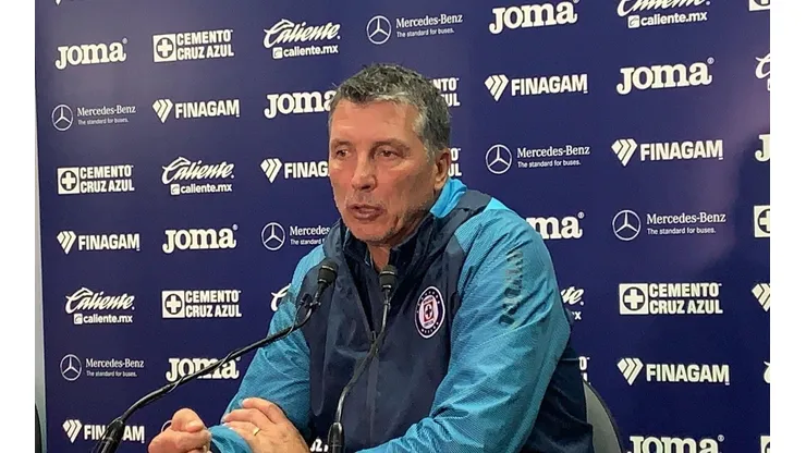 Siboldi respalda a Corona y seguirá siendo el arquero titular de Cruz Azul