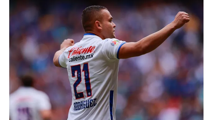 Jonathan Rodríguez llegó a los 50 goles en México