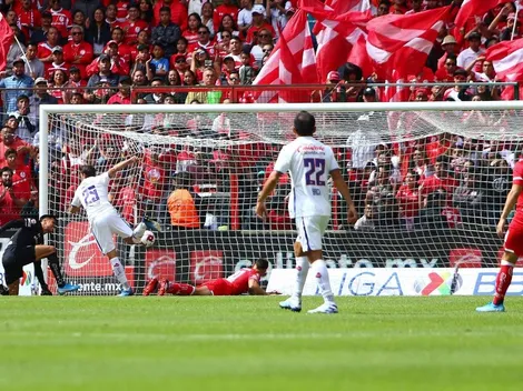 VIDEO: Santiago Giménez debuta en las redes de Cruz Azul con un golazo
