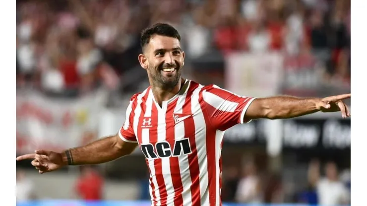Caute anota doblete en Argentina tras un año y dos meses sin goles