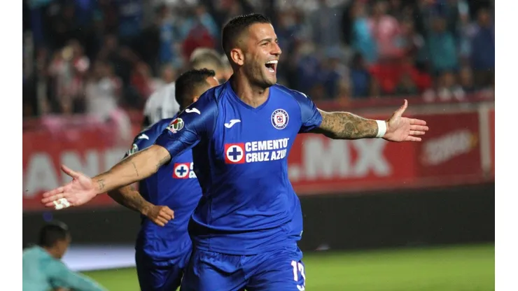 Édgar Méndez se despide de Cruz Azul y ya es refuerzo del Alavés