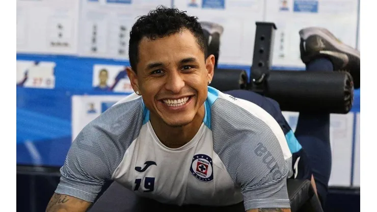 Yotún recibe el alta médica y está listo para volver a jugar por Cruz Azul