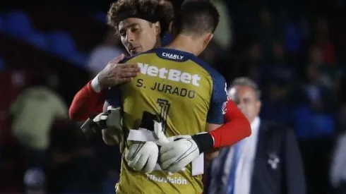 Tremendo: Jurado será compañero de Memo Ochoa en la universidad