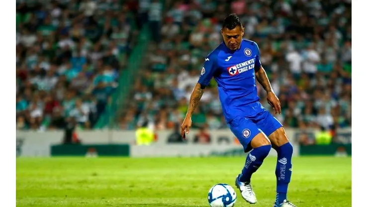 Cruz Azul define su uniforme para enfrentar a Santos Laguna.
