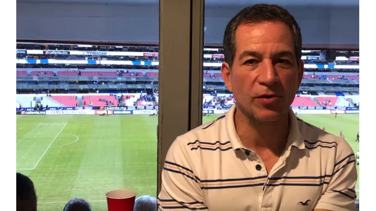 El periodista vuelve a emprender contra Billy Álvarez