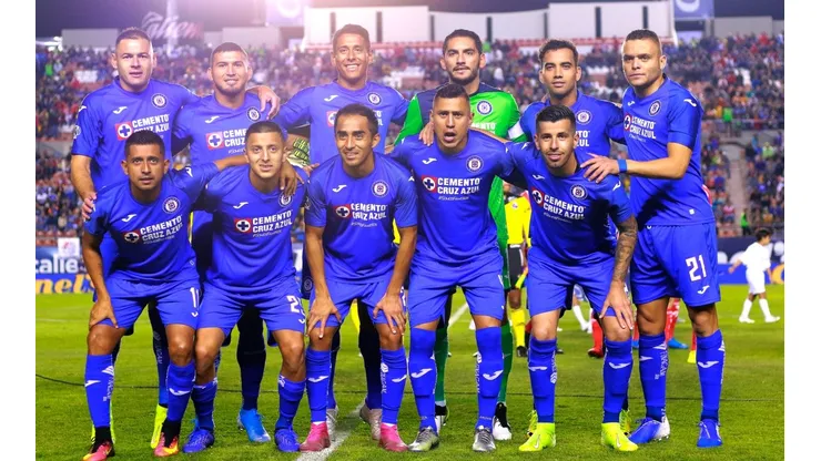 Para Excelsior, lo de Cruz Azul es una "minicrisis"