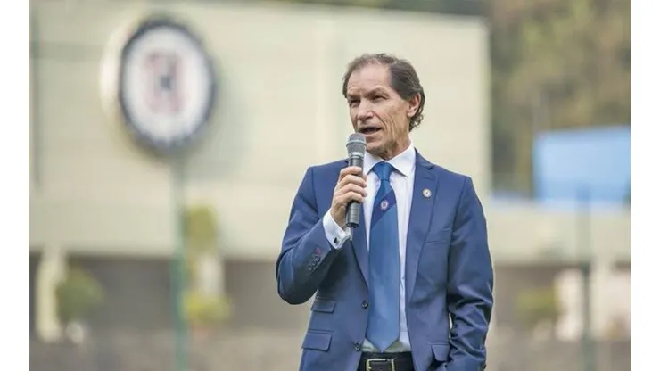 El director deportivo de la Máquina está convencido del talento de Giménez