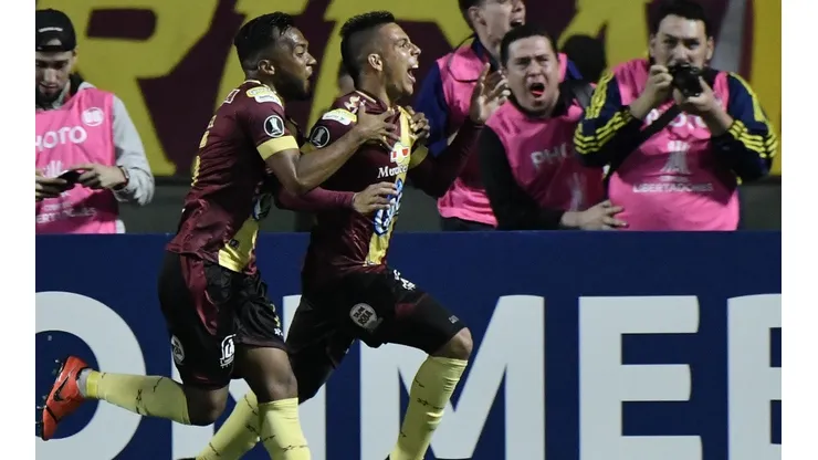 El fichaje de Alex Castro podría ser una estafa entre representantes