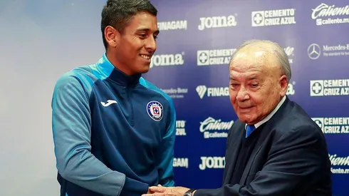 El día en que Cruz Azul madrugó al América con el fichaje de Luis Romo