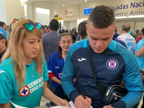 Cruz Azul llega a San Luis bajo el recibimiento de sus aficionados