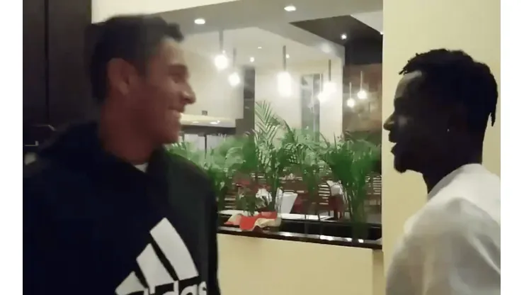 Ake Loba y Luis Romo se encuentran antes de reportar con Cruz Azul