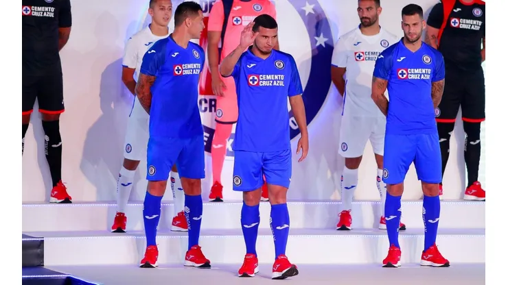 No habrá demanda en la FIFA contra Cruz Azul por el fichaje de Juan Escobar