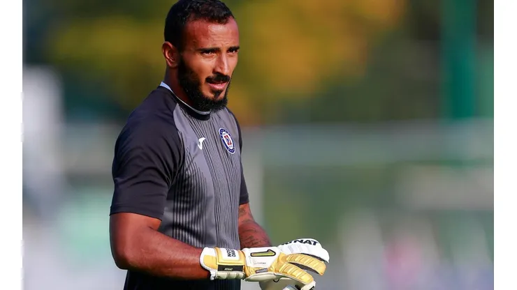 Guillermo Allison sigue entrenando en Cruz Azul mientras encuentra club