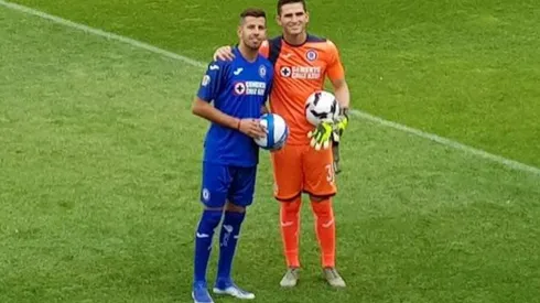 Los dos nuevos integrantes de la Máquina durante su presentación