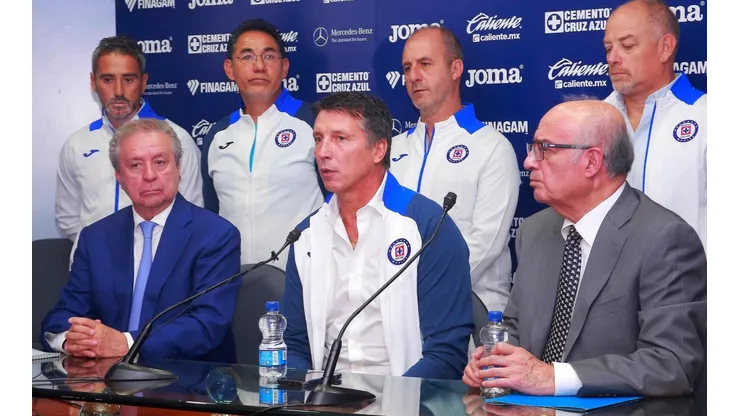 Triple conferencia: Hoy Cruz Azul presentará a Jurado, Ceppelini y Ordiales