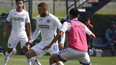 Cruz Azul vence a Hidalgo en amistoso con golazo del Chaquito