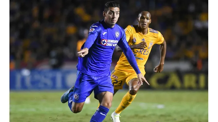 Javier Salas deja Cruz Azul y es confirmado por Puebla