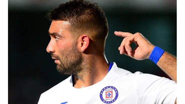 Caute ya rescindió con Cruz Azul y llegará libre a Estudiantes de La Plata